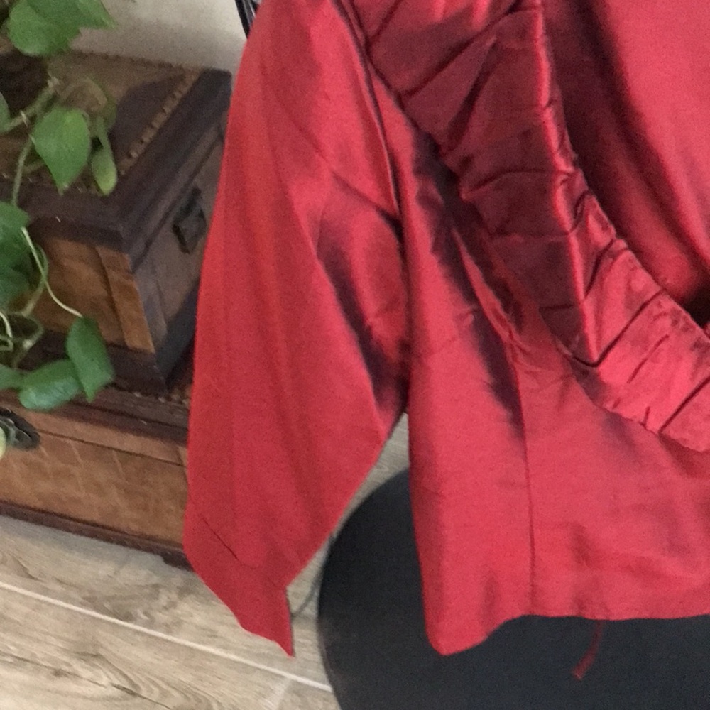 Ladies blouse - Picture 4 of 5